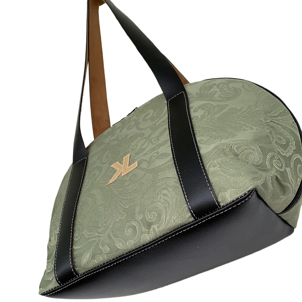 Kima Chic 4 Sac à main artisanal KIMA CHIC en jacquard vert avec anses noires – vue de dessous