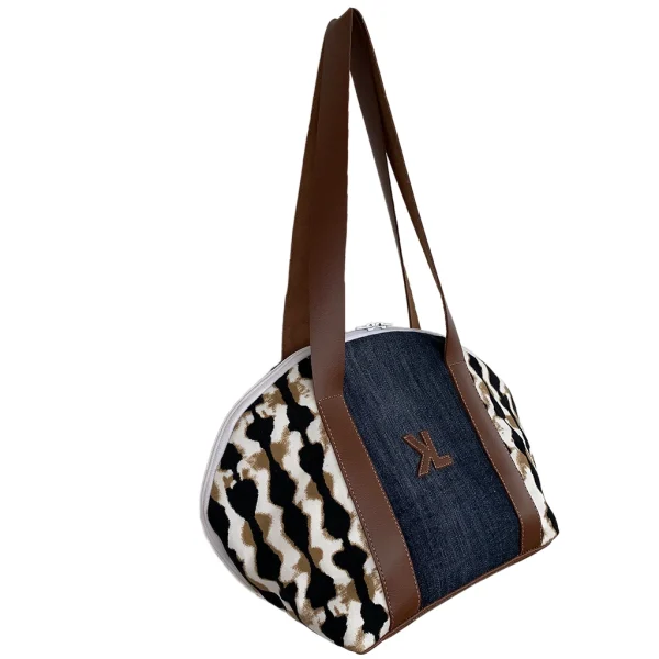 Sac à main artisanal KIMA WILD en denim, cuir caramel et imprimé fauve, fait main en Guadeloupe